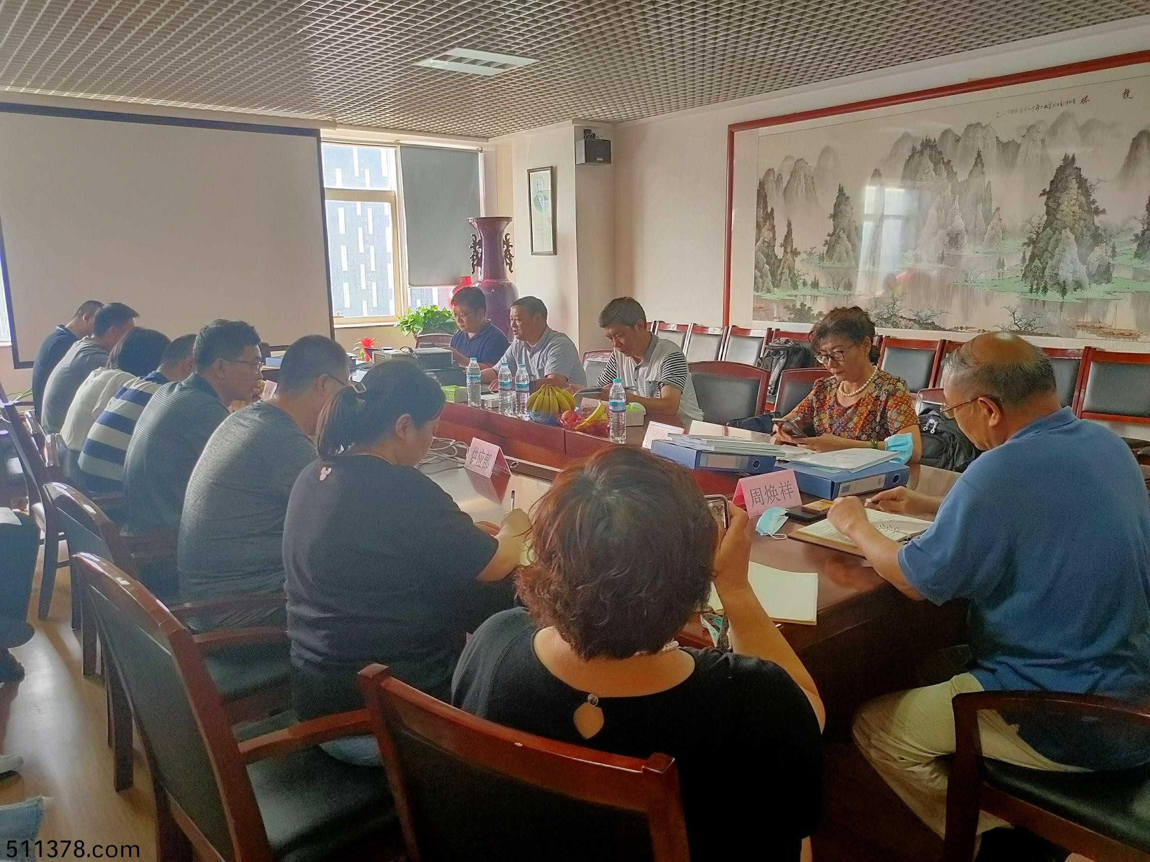 我司(si)順利(li)召(zhao)開質(zhì)(zhi)量(liang)、環(huán)(huan)境(jing)、職(zhi)業(yè)(ye)健(jian)康安(an)全筦(guan)理體(ti)係(xi)換證復(fù)(fu)讅會議